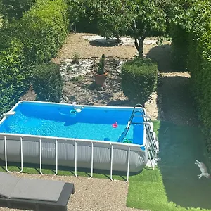 Zara Nocleg ze śniadaniem