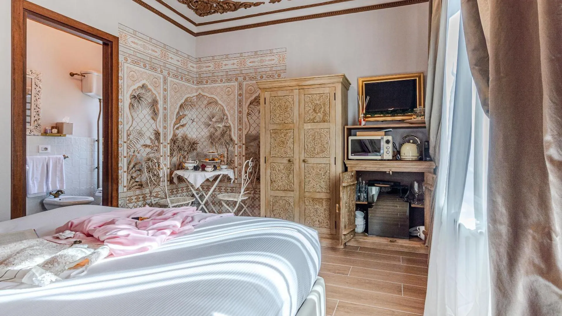 Guest house Altalena Luxury Rooms And Spa Siena Italy
