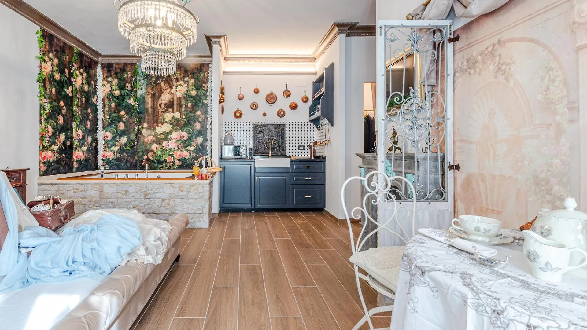 Altalena Luxury Rooms And Spa Siena Guest house