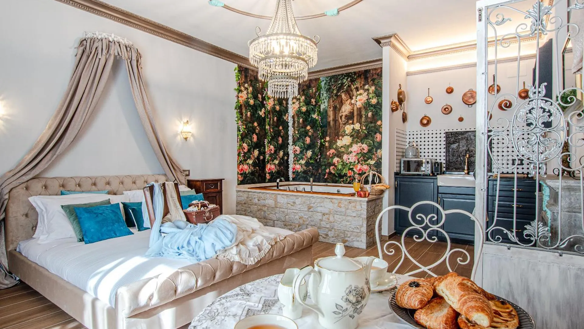 Guest house Altalena Luxury Rooms And Spa Siena