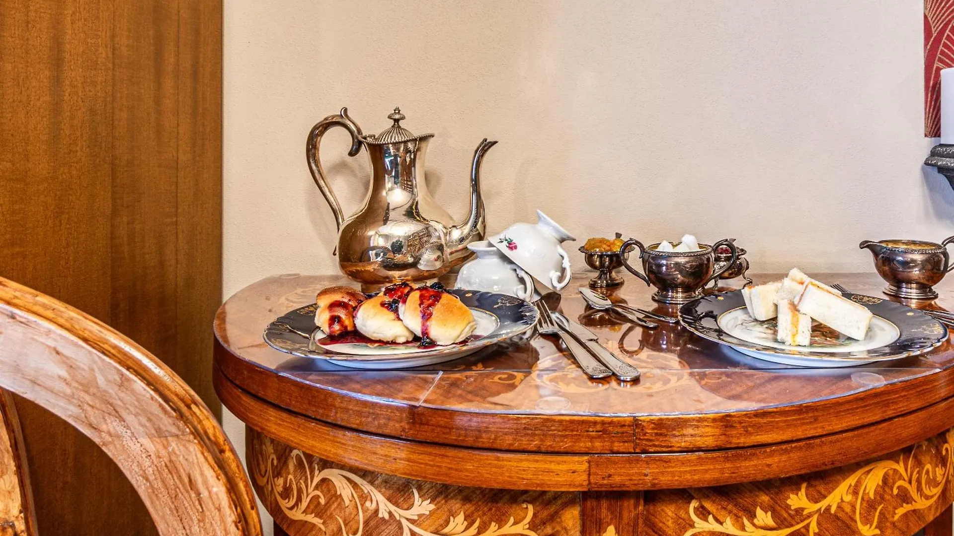 Altalena Luxury Rooms And Spa Siena 0*,  Italy